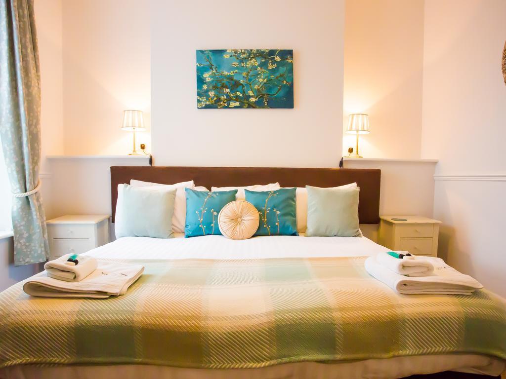 The Dolphin Hotel エクスマウス 部屋 写真